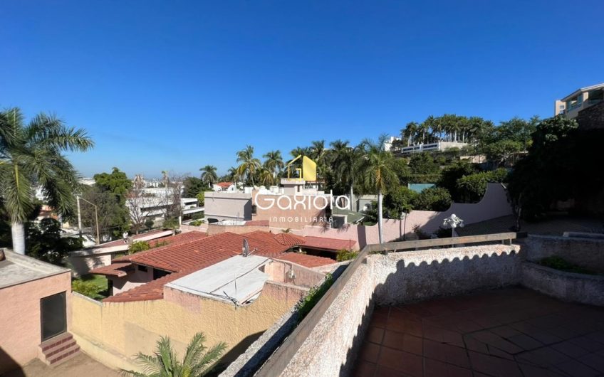 Se vende casa como Terreno de 1339 m2 en Col. Guadalupe