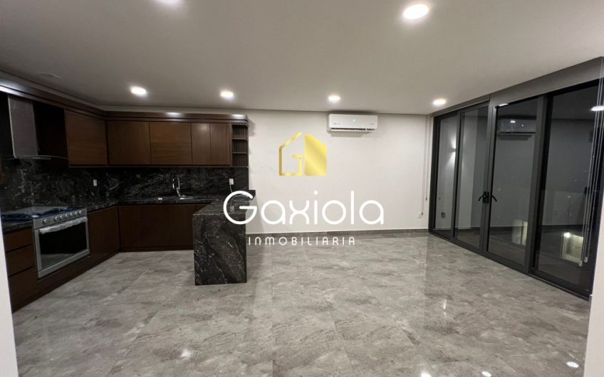 Se vende departamento de 130 m2, ubicado en el piso 15, en Edificio Cuatro Ríos, Culiacán