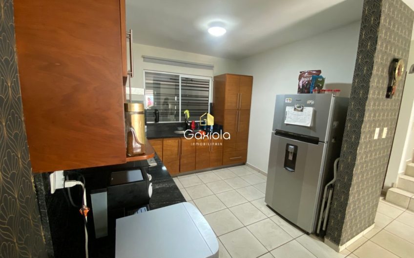 Se VENDE casa ubicada en Residencial Altamira