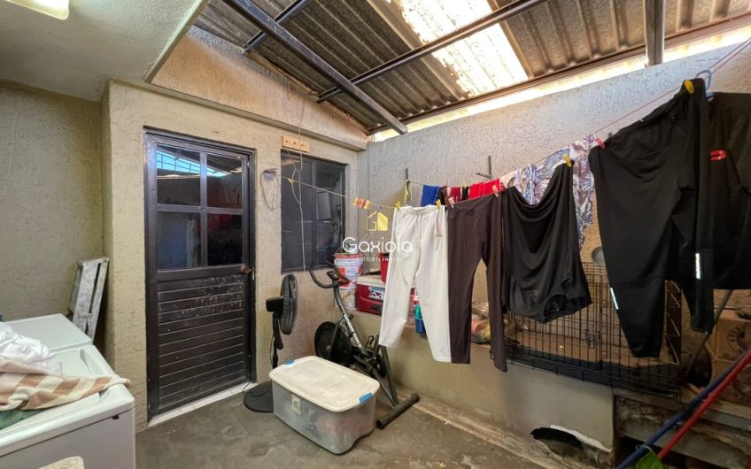 se RENTA casa en privada Chapultepec