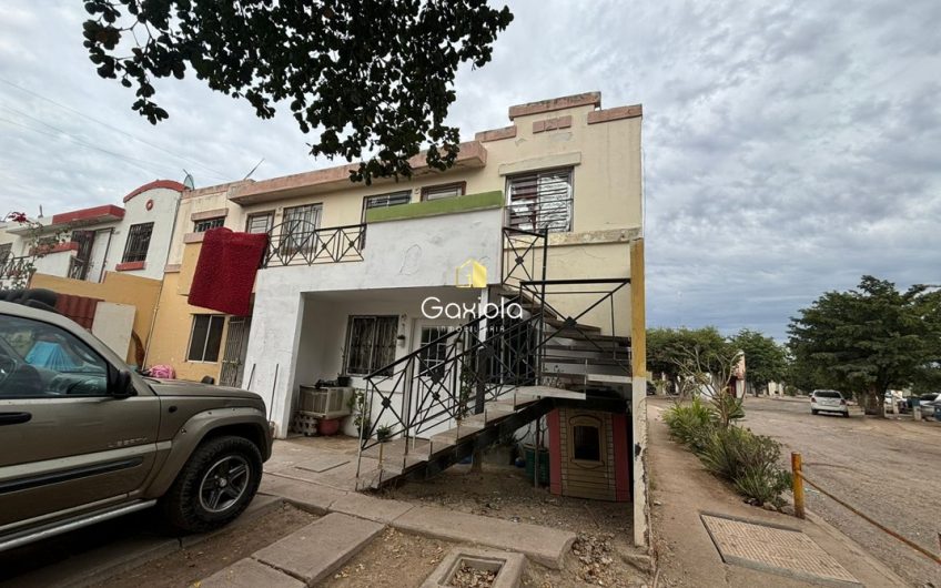 se VENDE departamento en planta alta, sector villa del prado