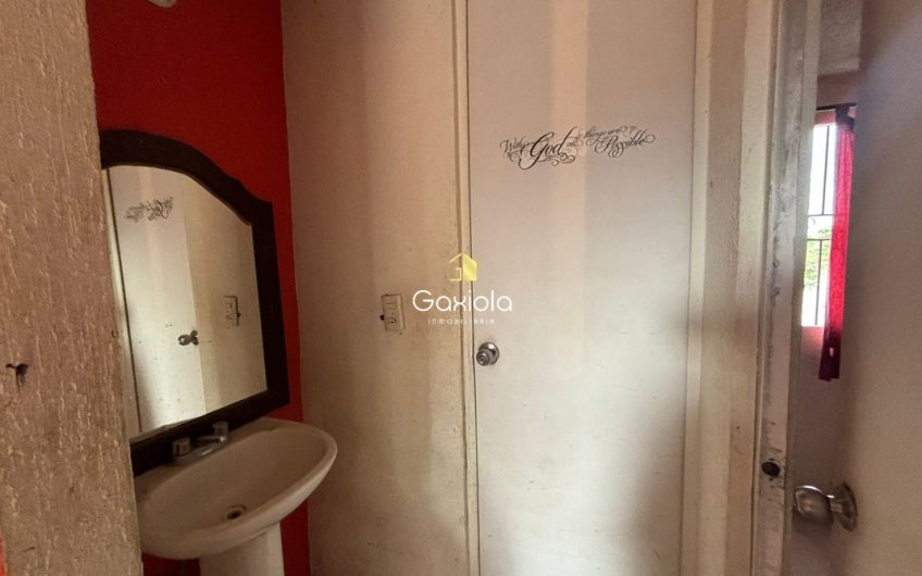 se VENDE departamento en planta alta, sector villa del prado