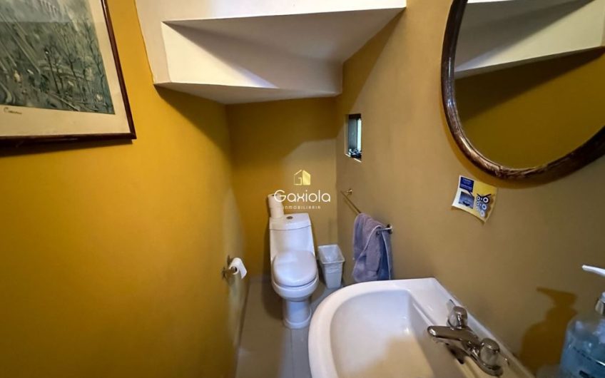 se VENDE oficina  en col. Guadalupe