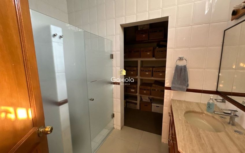 se VENDE oficina  en col. Guadalupe