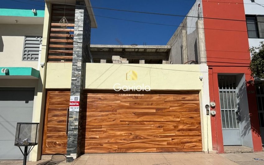 se RENTA casa en Prados del Sur