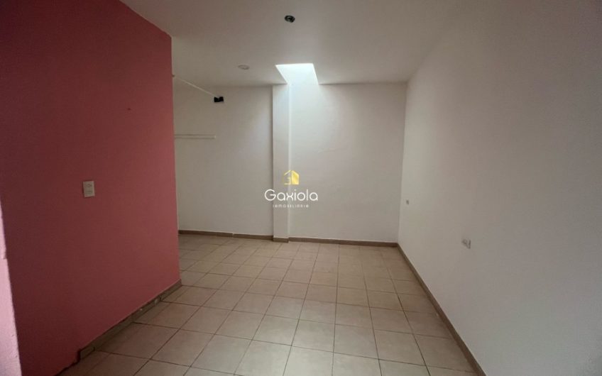 Se vende casa ubicada en Col. Centro