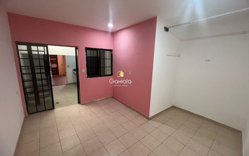 Se vende casa ubicada en Col. Centro