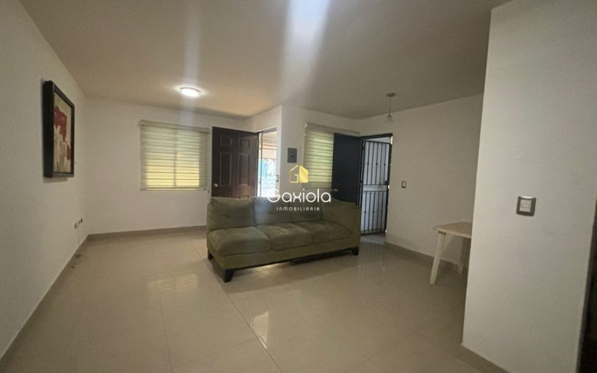 Se RENTA casa en Fracc. San Luis, Sector aeropuerto