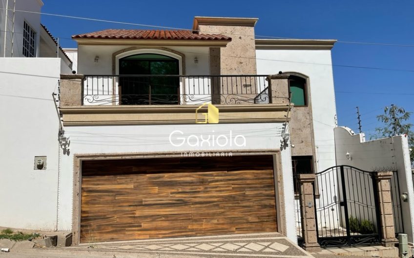 Se RENTA casa semiequipada en Colinas de San Miguel