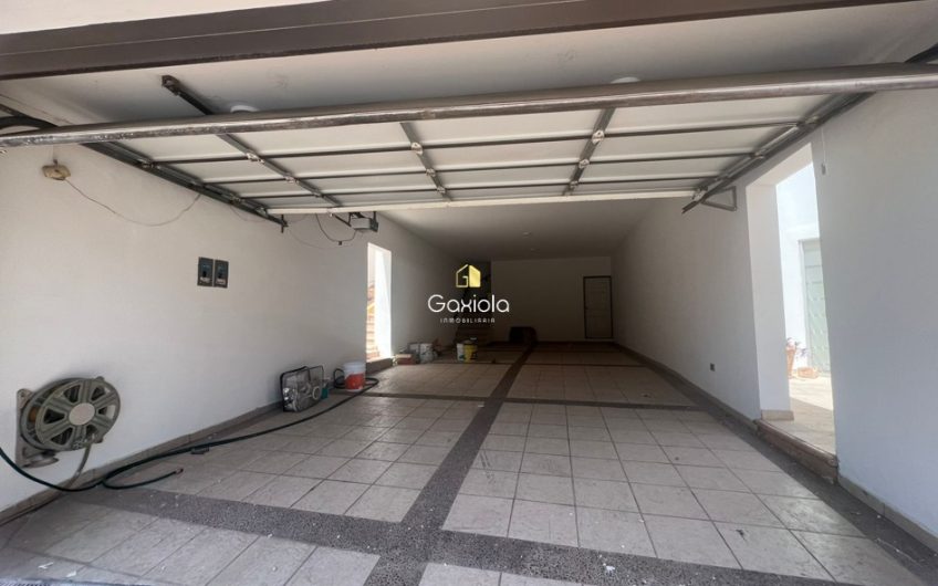Se RENTA casa en Colinas de San Miguel