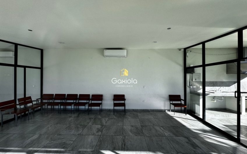 Se VENDE departamento en segunda planta con acceso controlado y área común en Barrancos