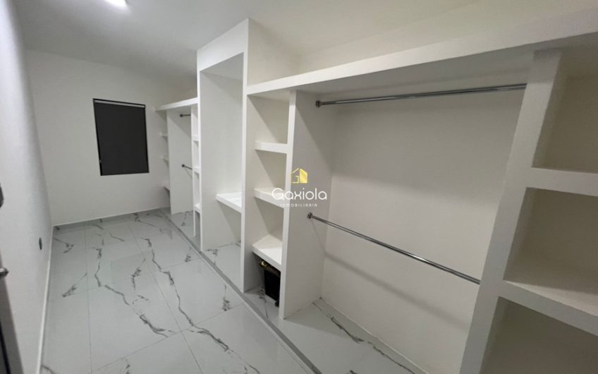 Se RENTA casa amueblada en Fracc. Las Palmas
