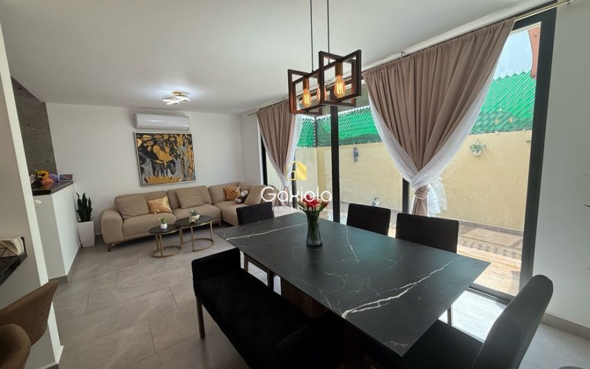 se VENDE casa ubicada en privada con acceso controlado y área común, sector Valle Alto, Novum Residencial