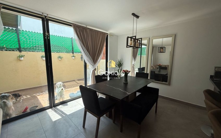 se VENDE casa ubicada en privada con acceso controlado y área común, sector Valle Alto, Novum Residencial
