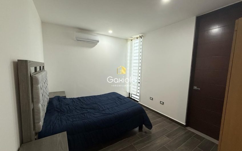 se VENDE casa ubicada en privada con acceso controlado y área común, sector Valle Alto, Novum Residencial