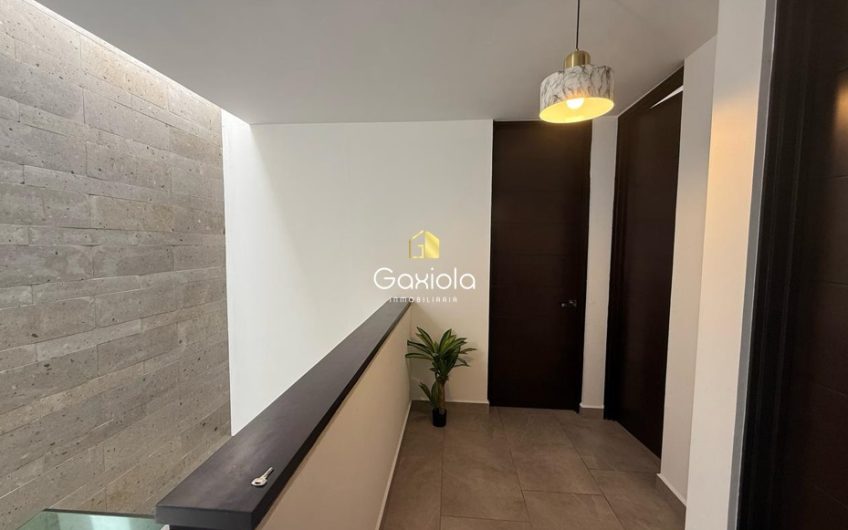 se VENDE casa ubicada en privada con acceso controlado y área común, sector Valle Alto, Novum Residencial