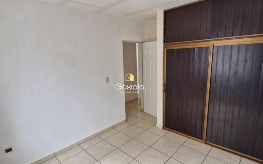 Se RENTA casa en Stanza Toscana, Privada Tiana