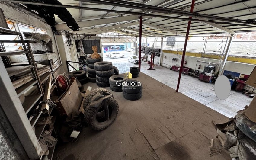 Se RENTA loca, para taller mecánico con oficinas y bodega de resguardo, Col. Industrial Bravo
