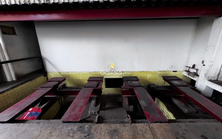 Se RENTA loca, para taller mecánico con oficinas y bodega de resguardo, Col. Industrial Bravo