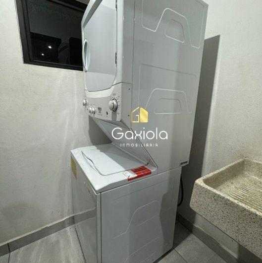 Se RENTA departamento en Torre Nove, frente al Hospital General de Culiacán