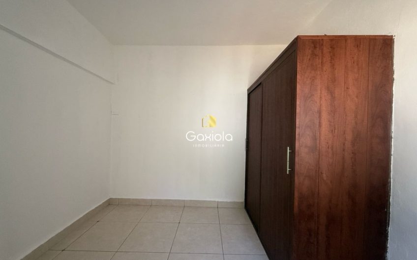 Se RENTA casa con 11 recamaras, Fracc. Villa Universidad