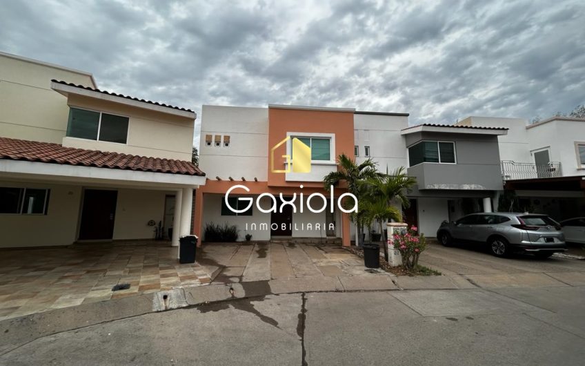 Se RENTA casa ubicada en Privada Los Patios 1, Culiacán