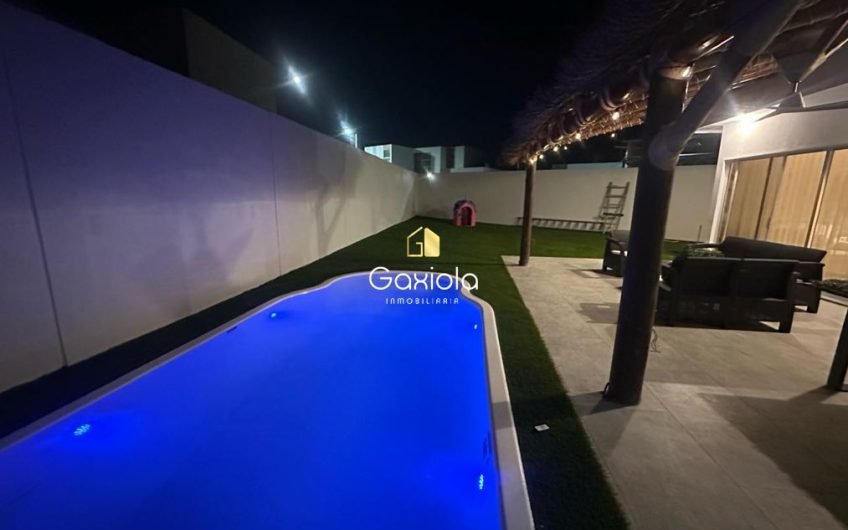 Se VENDE Casa con alberca propia, en Privada The Point Nuevo Altata, área común con alberca