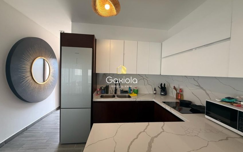 Se VENDE Casa con alberca propia, en Privada The Point Nuevo Altata, área común con alberca