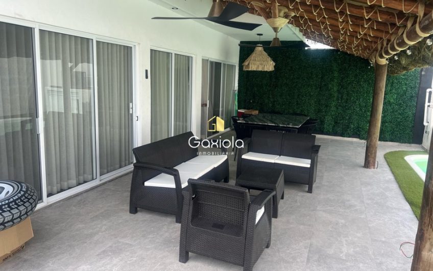 Se VENDE Casa con alberca propia, en Privada The Point Nuevo Altata, área común con alberca
