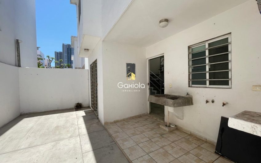 Se VENDE casa en Privada Bonanza, sector Tres Rios