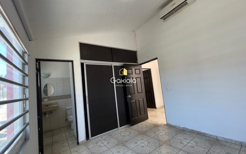 Se VENDE casa en Privada Bonanza, sector Tres Rios