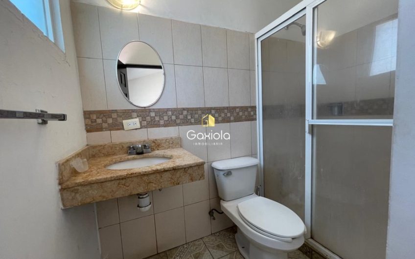 Se VENDE casa en Privada Bonanza, sector Tres Rios