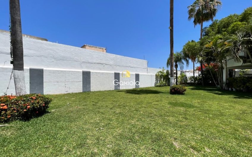 Se VENDE casa en Privada Bonanza, sector Tres Rios