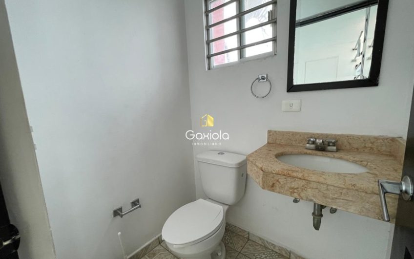 Se VENDE casa en Privada Bonanza, sector Tres Rios