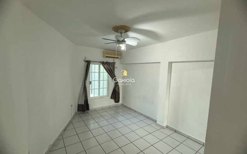Se VENDE casa de un piso en sector Loma Linda