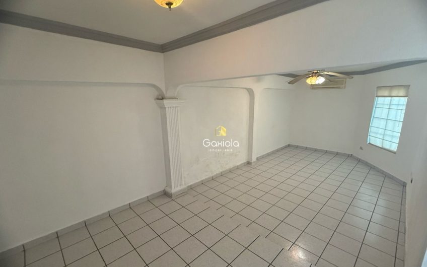 Se VENDE casa de un piso en sector Loma Linda