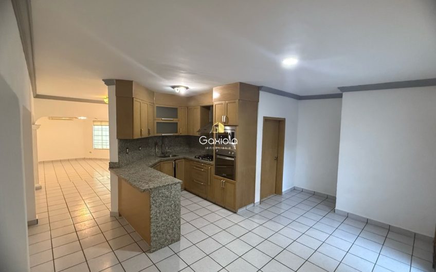 Se VENDE casa de un piso en sector Loma Linda