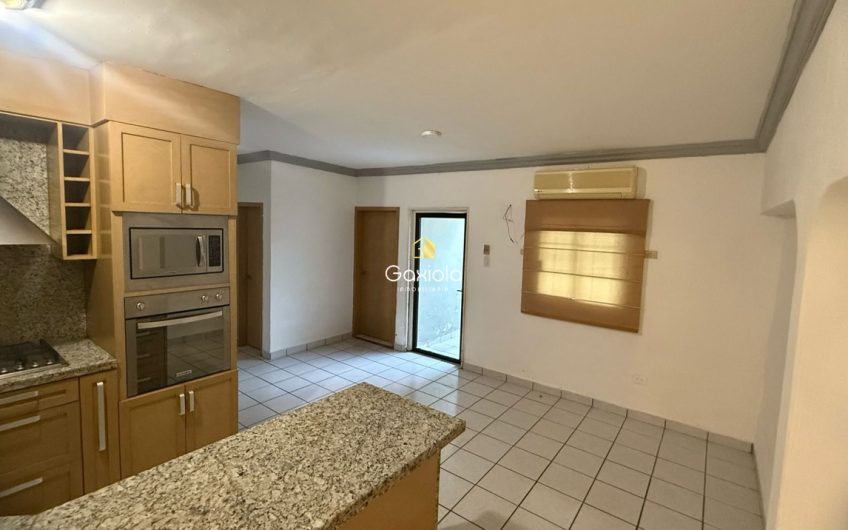 Se VENDE casa de un piso en sector Loma Linda
