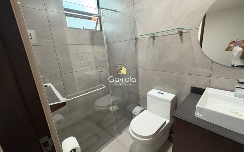 Se RENTA casa amueblada en Residencial Novum, sector Valle Alto