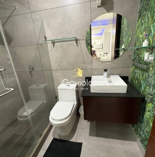 Se RENTA casa amueblada en Residencial Novum, sector Valle Alto