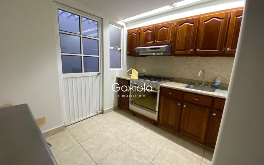 Se RENTA casa de un piso en sector Tierra Blanca con acceso controlado
