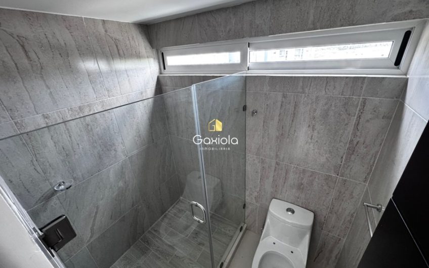 Se VENDE departamento en Torre Antaria con acceso controlado y área común con alberca