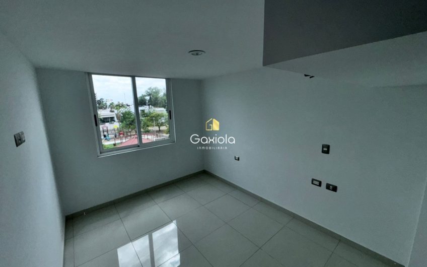 Se VENDE departamento en Torre Antaria con acceso controlado y área común con alberca
