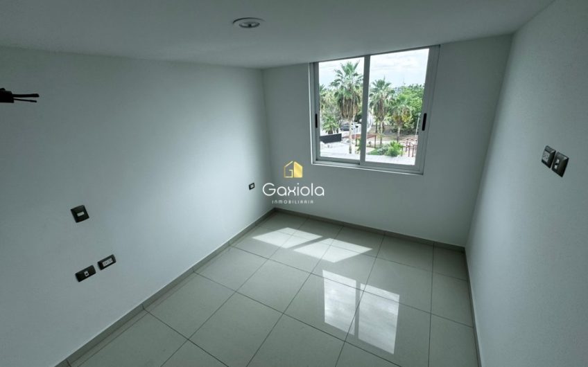 Se VENDE departamento en Torre Antaria con acceso controlado y área común con alberca