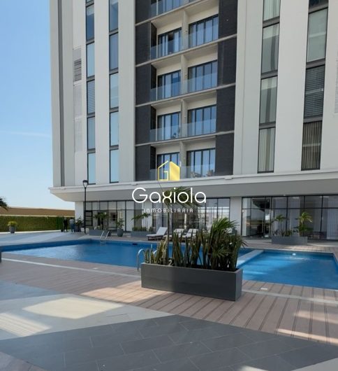 Se RENTA departamento amueblado en Torre Miletto – Cuatro Ríos
