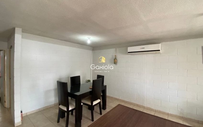 Se RENTA casa amueblada en privada Villas del Rio Elite