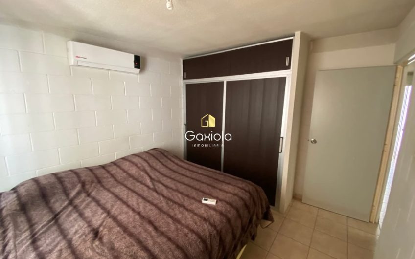 Se RENTA casa amueblada en privada Villas del Rio Elite