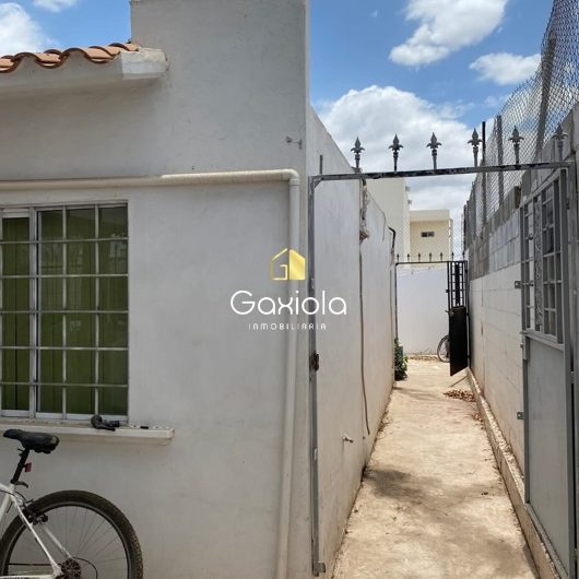 Se RENTA casa amueblada en privada Villas del Rio Elite