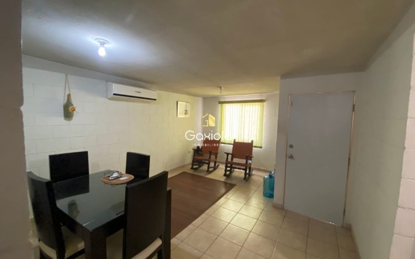 Se RENTA casa amueblada en privada Villas del Rio Elite