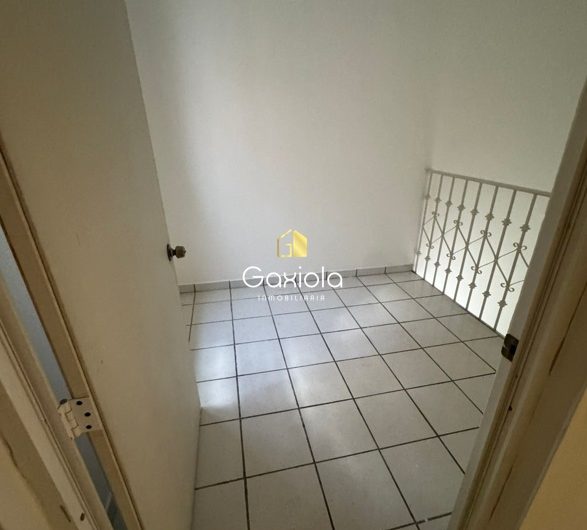Se RENTA casa de dos pisos en Infonavit Humaya